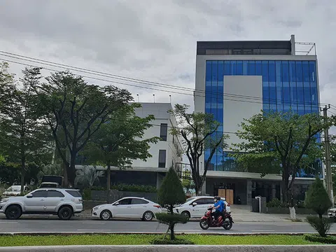 Bệnh viện 7 tầng giữa TP Đà Nẵng xây không phép