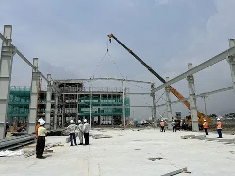 Phạt hành chính nhà máy container Hòa Phát vì xây dựng không phép