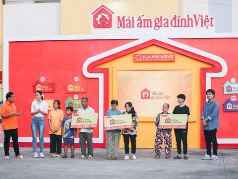 Mái ấm gia đình Việt: Quốc Khánh, Thái Thị Hoa hợp sức mang về 85 triệu đồng tiền thưởng cho các em nhỏ mồ côi
