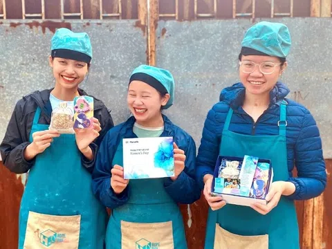 Manulife Việt Nam đồng hành cùng HopeBox nhằm tôn vinh ngày Quốc Tế Phụ Nữ 2023