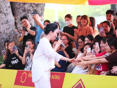 Ca sĩ Thùy Trang “Mưa bụi” tiết lộ lý do không dùng mạng xã hội