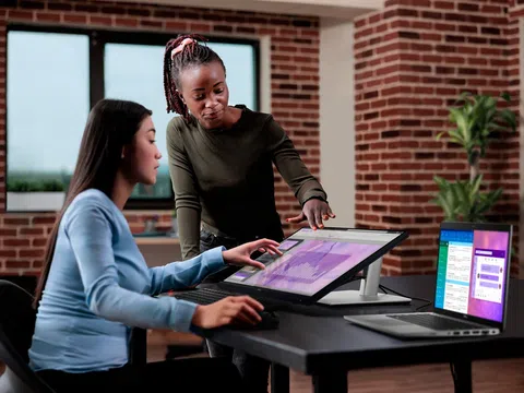 Dell ra mắt màn hình cảm ứng mới tập trung vào khả năng kết nối, sự tiện lợi và tính tương tác
