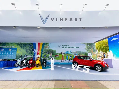 VinFast hâm nóng triển lãm Green Growth Show 2023 với loạt xe điện thông minh và phụ kiện độc đáo