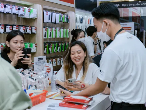 Di Động Việt mở bán sớm, trả máy tất cả khách hàng đặt cọc iPhone 15 series