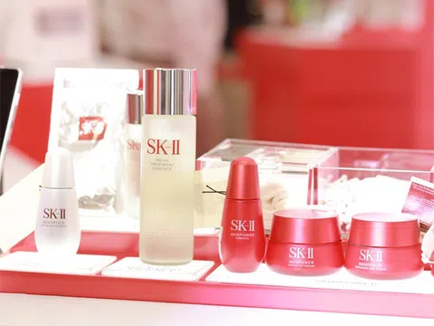 Sự kiện ra mắt cửa hàng chính hãng đầu tiên của SK-II tại Việt Nam thu hút dàn ngôi sao tham dự