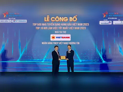 Vietbank nhận cú đúp giải thưởng: Top 100 nhà tuyển dụng hàng đầu Việt Nam và Top 10 Nơi làm việc tốt nhất Việt Nam năm 2023