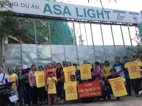 TP. Hồ Chí Minh: Hàng trăm người dân kéo đến trước dự án Asa Light căng băng rôn đòi nhà