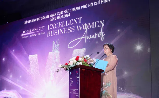 Vinh danh và trao giải thưởng Nữ doanh nhân xuất sắc TPHCM lần 1 năm 2024