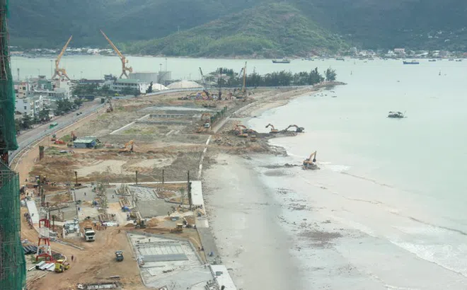 Nạo vét, cắt xén 48.600 m2 xây khu cao ốc lấn biển ở Quy Nhơn